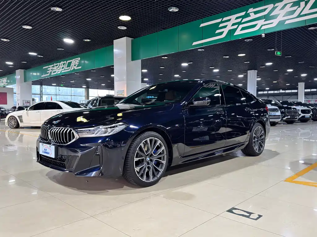 BMW 6 Series GT 2025