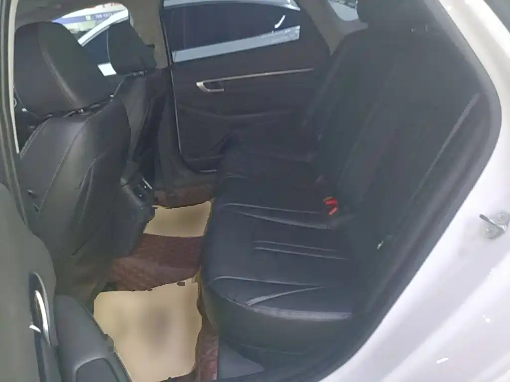 Hyundai Sonata — миниатюра 17
