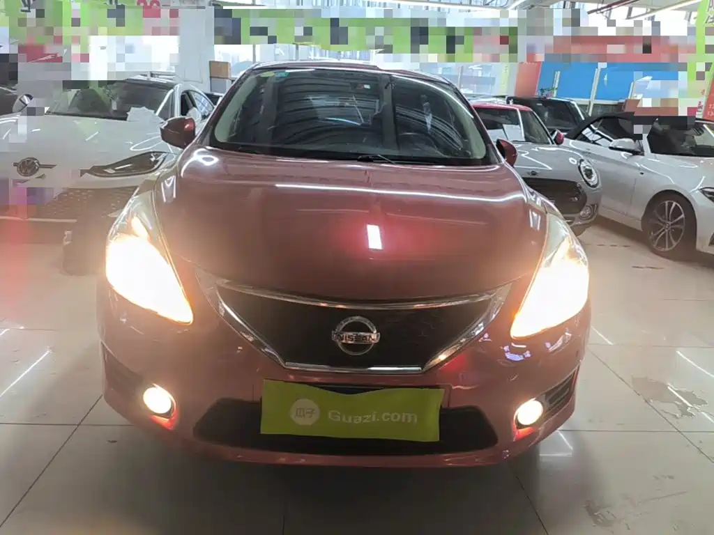 Nissan Tiida — миниатюра 3