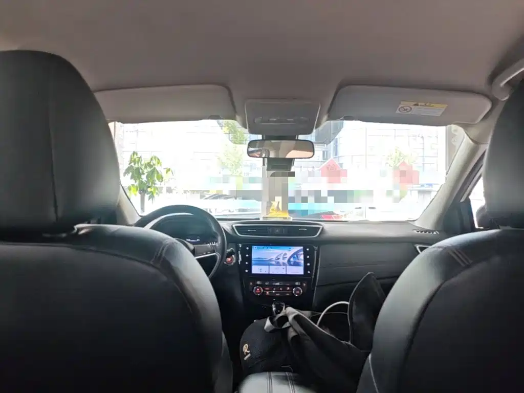 Nissan Qashqai — миниатюра 18