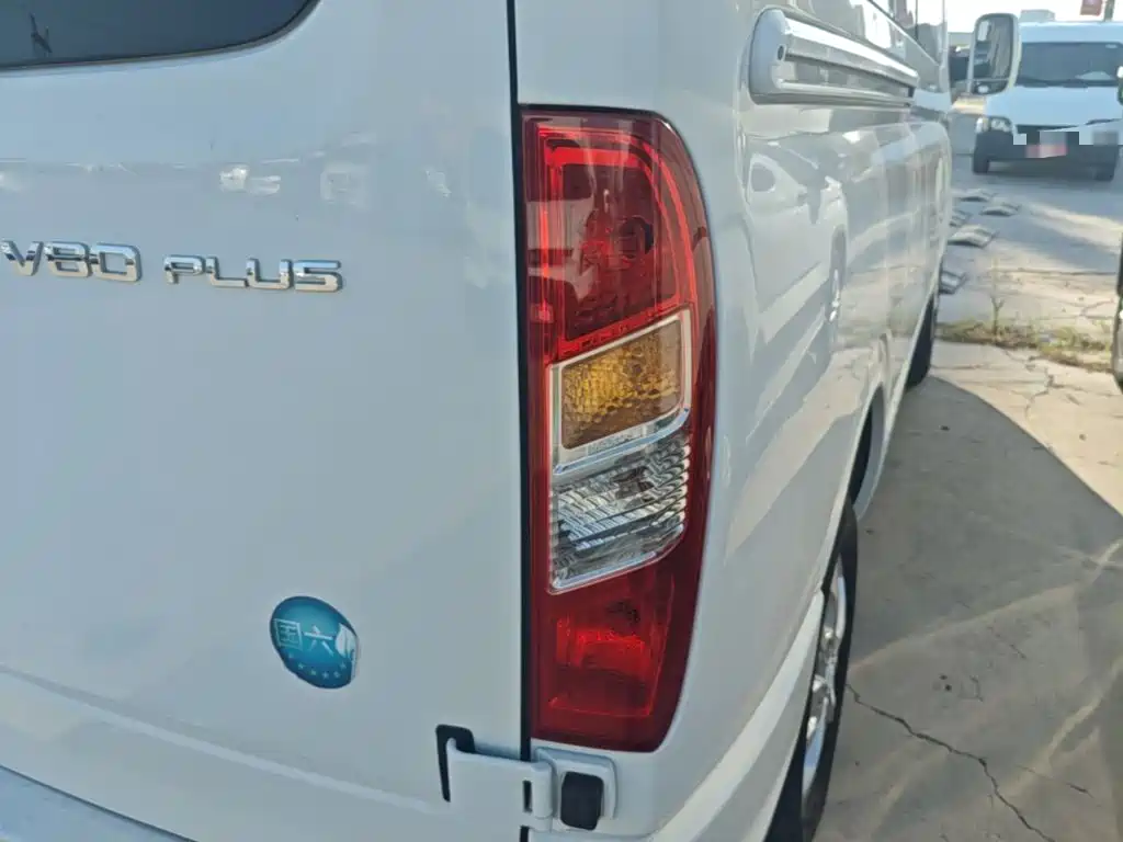 Maxus V80 — миниатюра 8