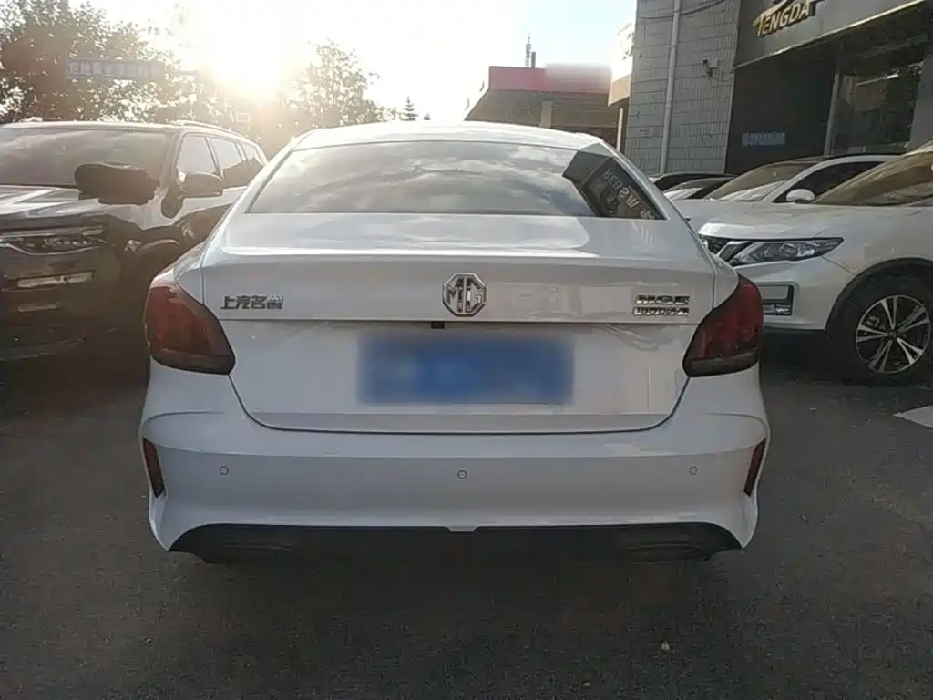 MG MG5 — миниатюра 6