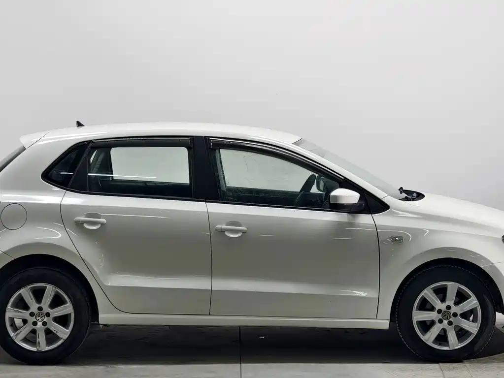 Volkswagen Polo — миниатюра 8