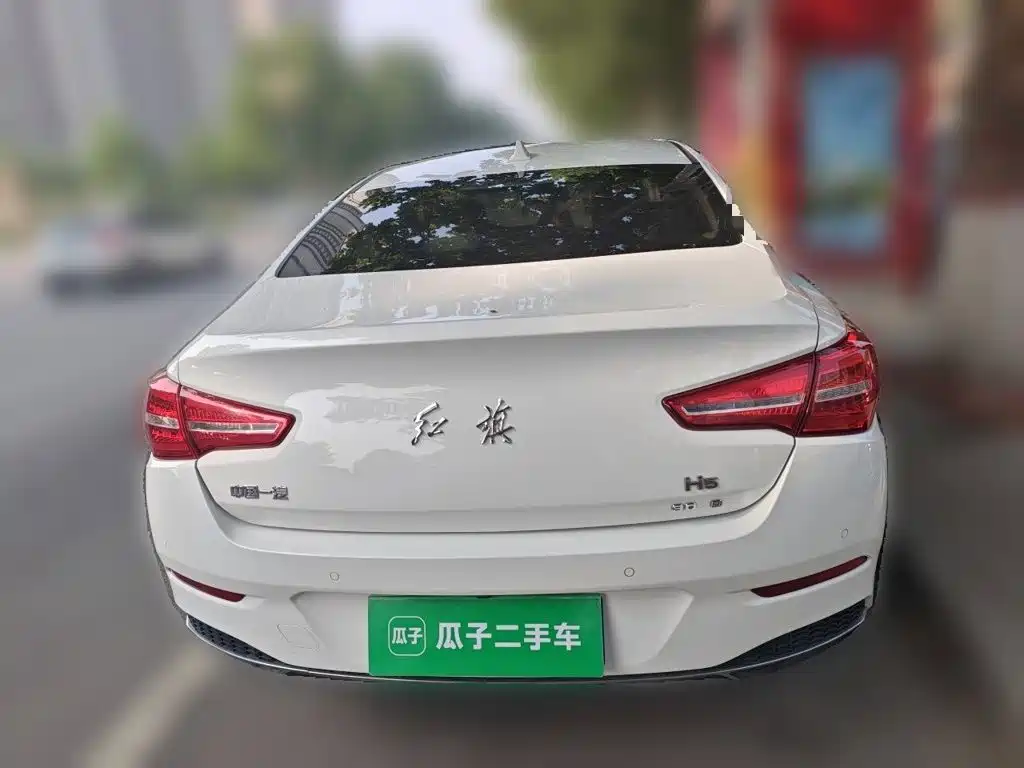 Hongqi Hongqi H5 — миниатюра 3