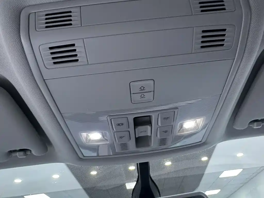 Volkswagen Tharu — миниатюра 23