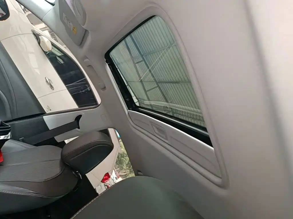 Buick Verano — миниатюра 18