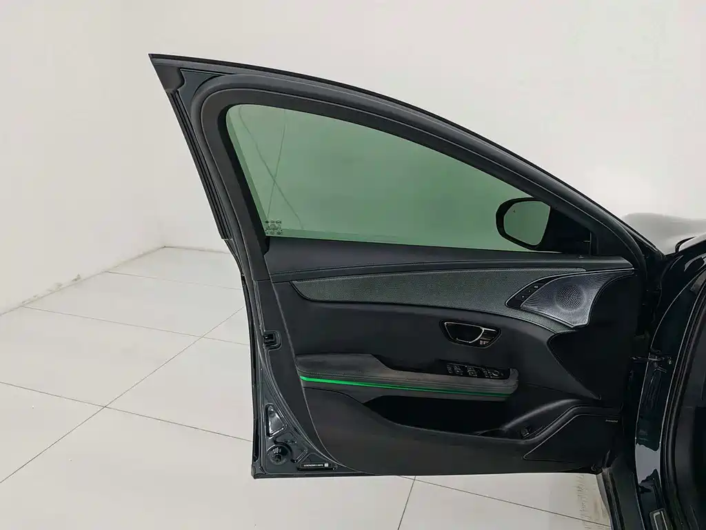 BYD Han — миниатюра 16