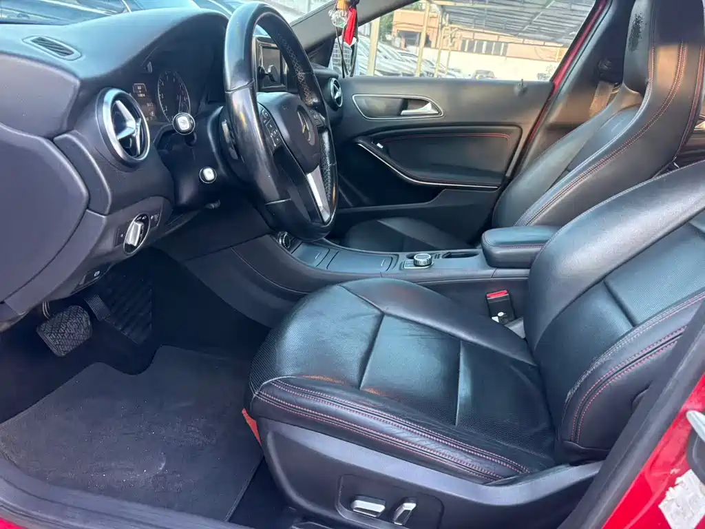 Mercedes-Benz A-Class (Import) — миниатюра 4