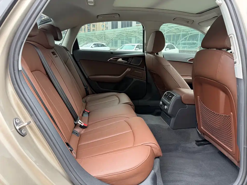Audi A6L — миниатюра 11