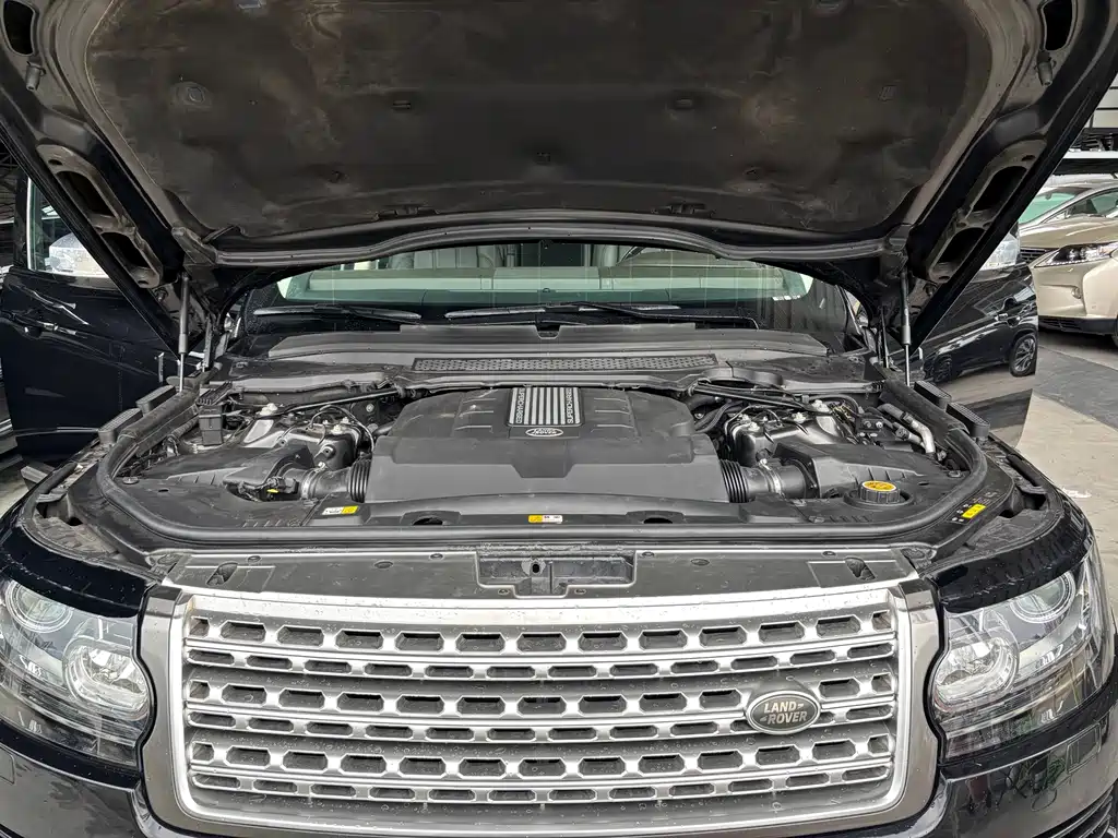 Land Rover Range Rover — миниатюра 14