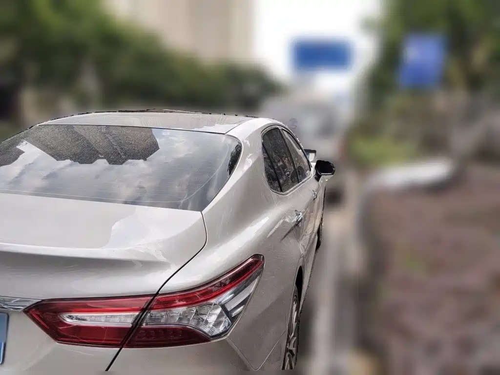 Toyota Camry — миниатюра 4