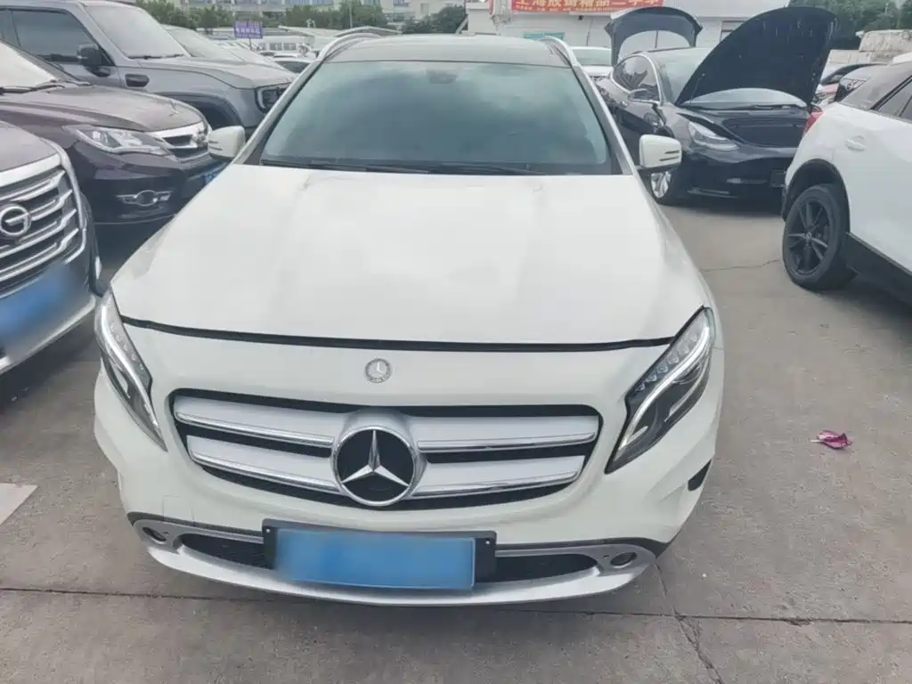 Mercedes-Benz GLA (Import) — миниатюра 3