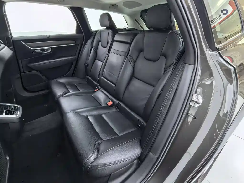 Volvo V90 — миниатюра 16