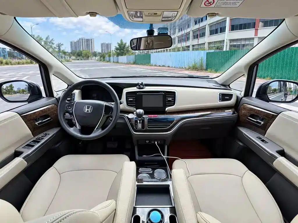 Honda Odyssey — миниатюра 5