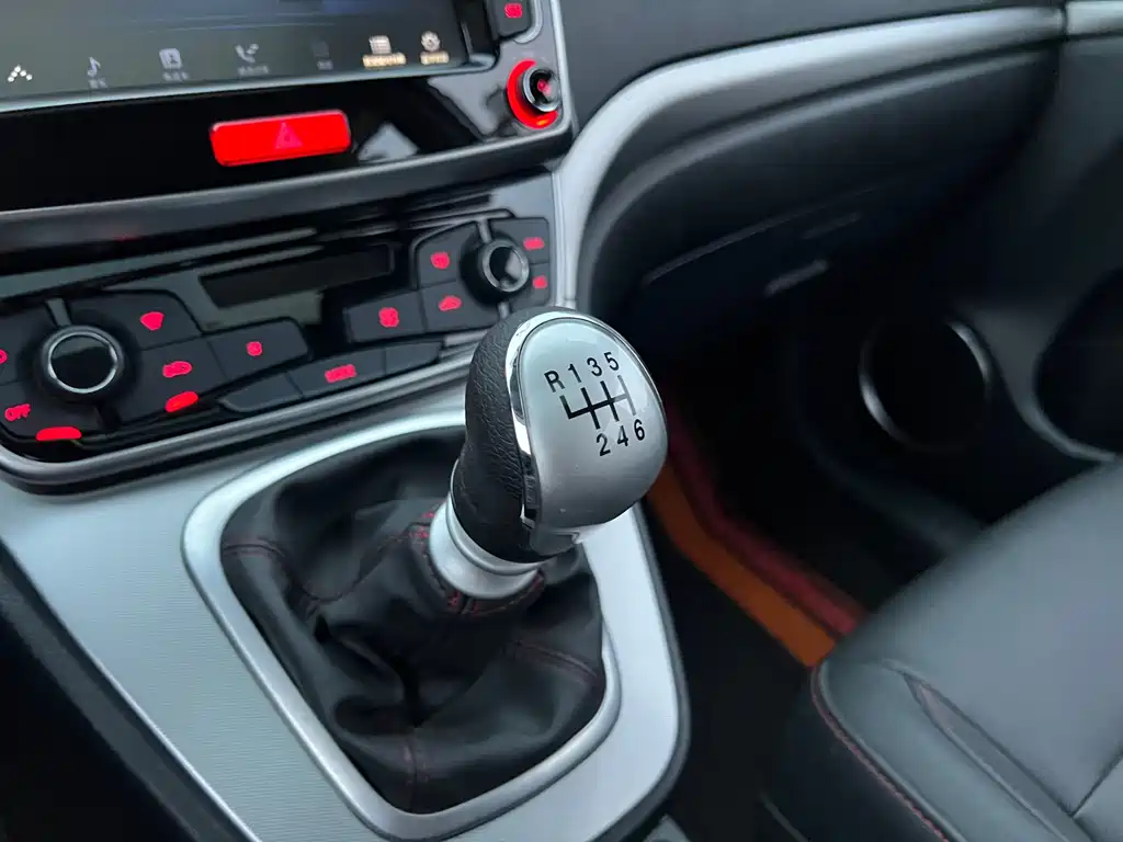 Haval M6 — миниатюра 13