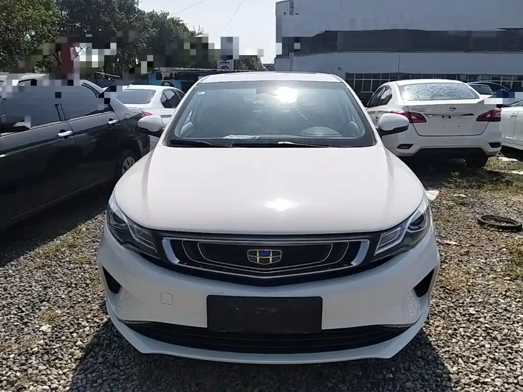 Geely Emgrand GL — миниатюра 3