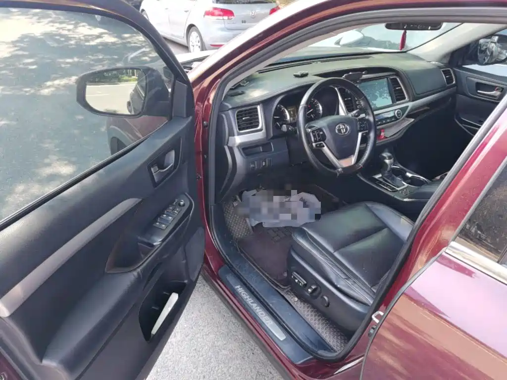 Toyota Highlander — миниатюра 14