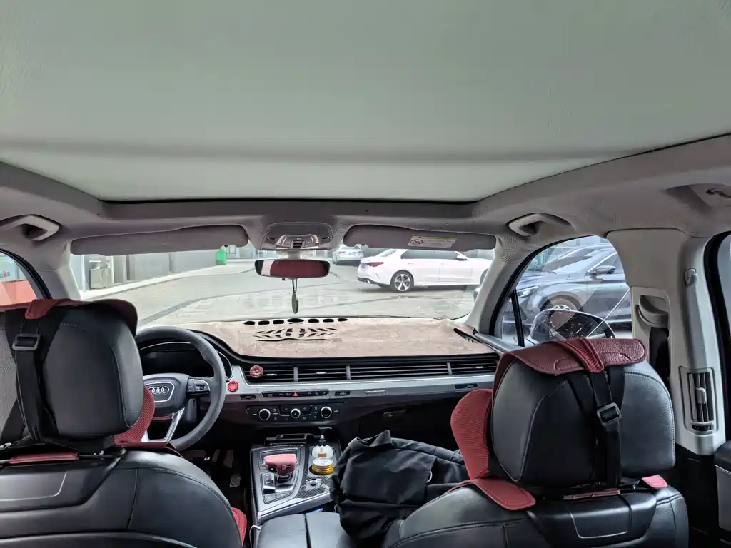 Audi Q7 — миниатюра 23