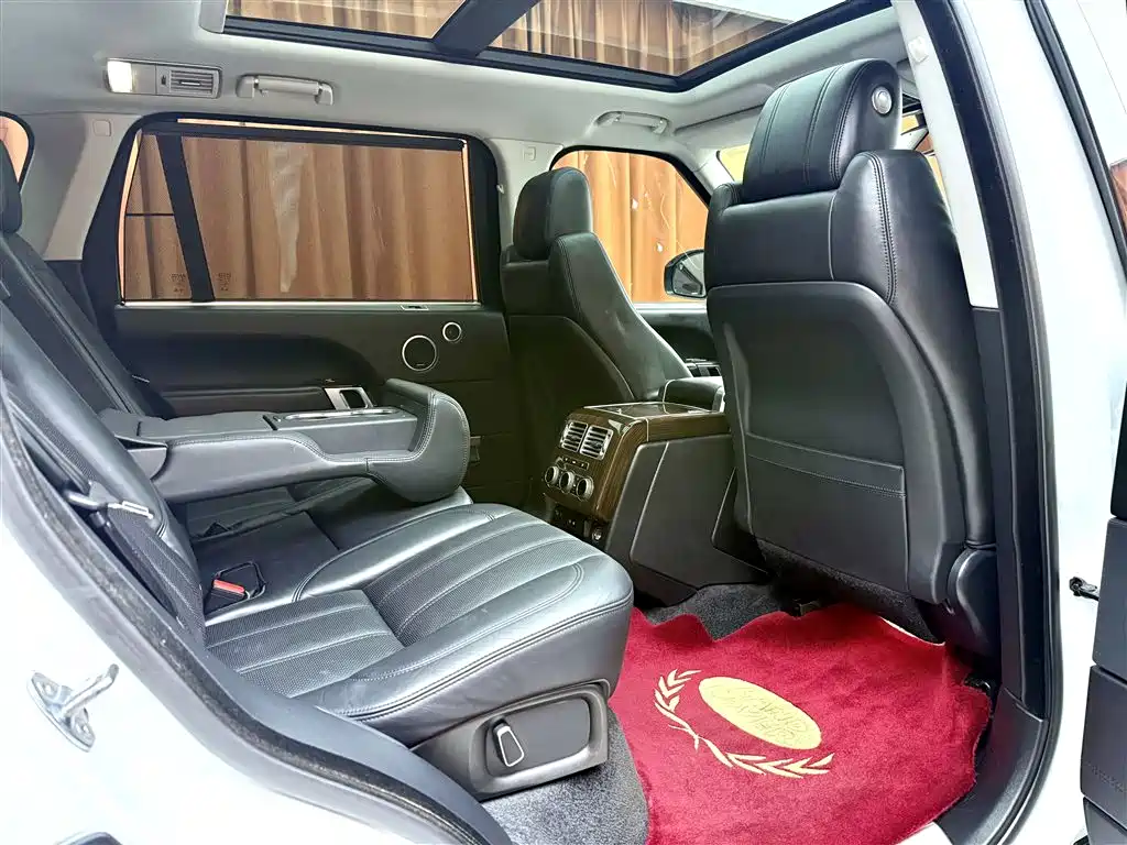 Land Rover Range Rover — миниатюра 8