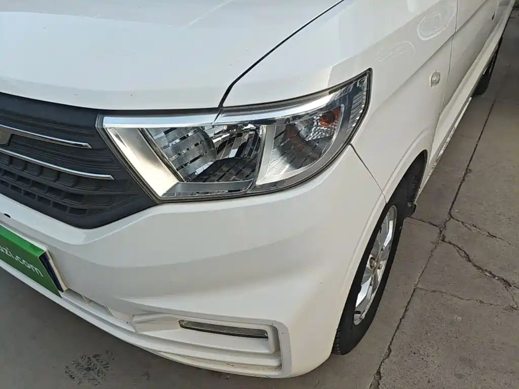 Wuling Hongguang V — миниатюра 24