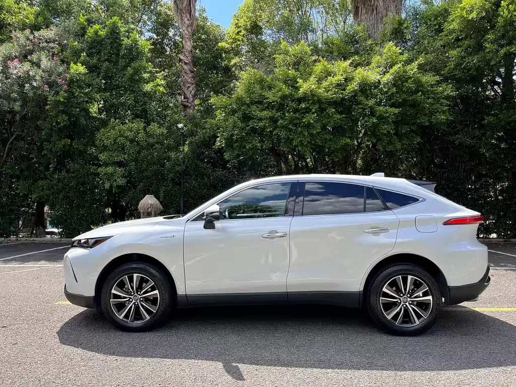 TOYOTA LING FANG HARRIER