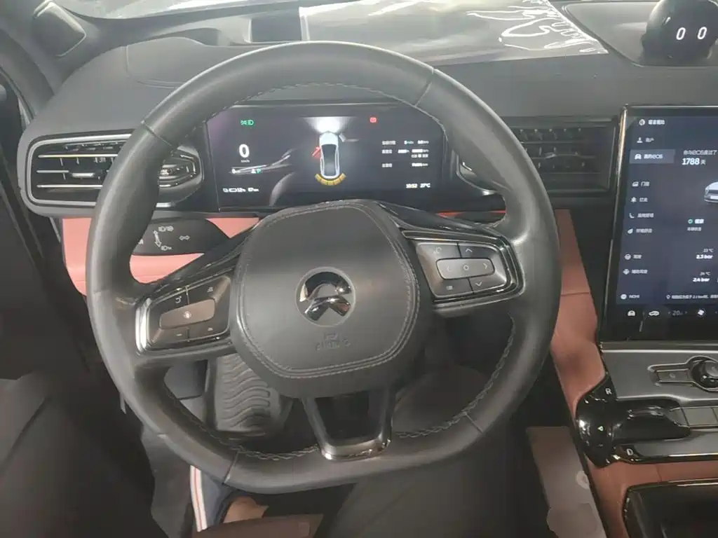 NIO EC6 — миниатюра 11