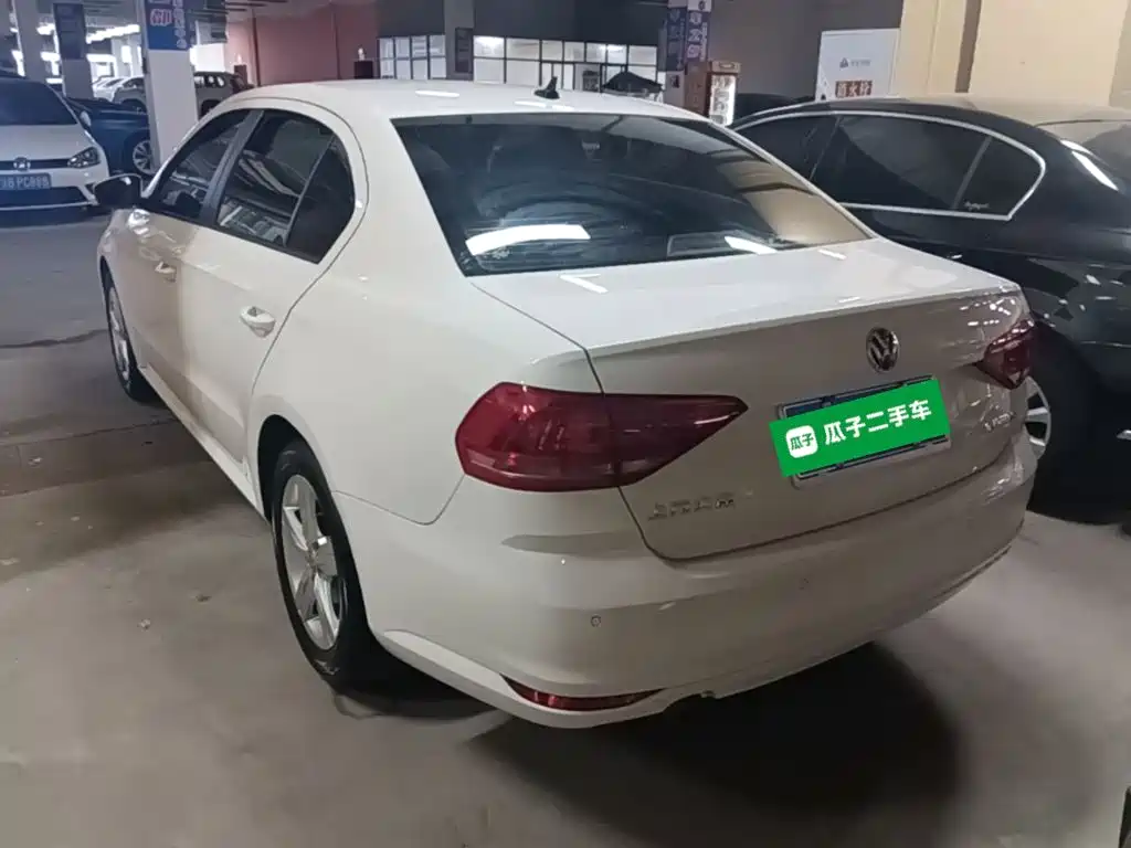 Volkswagen Lavida — миниатюра 5