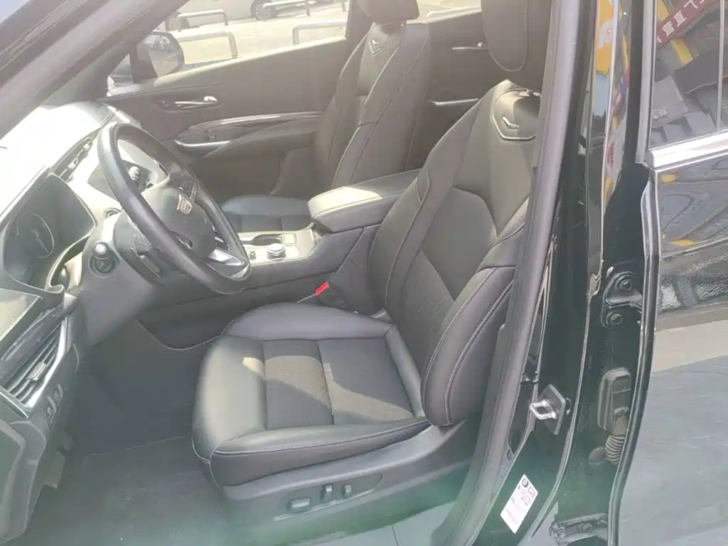 Cadillac XT4 — миниатюра 15
