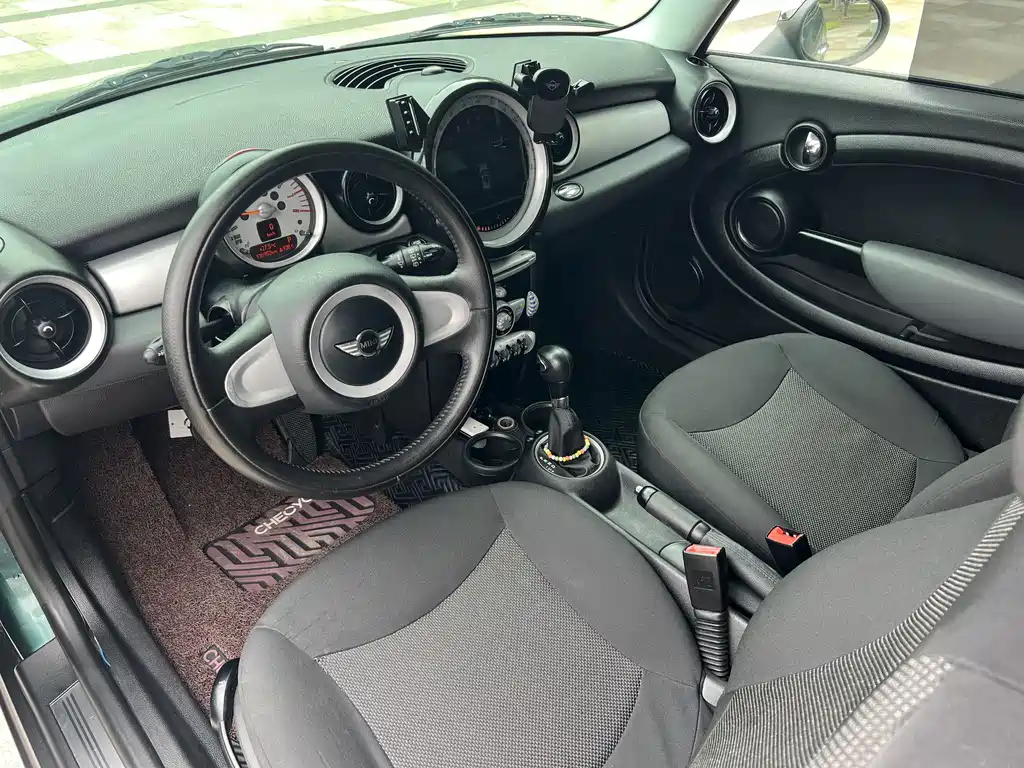 MINI Mini Clubman — миниатюра 19