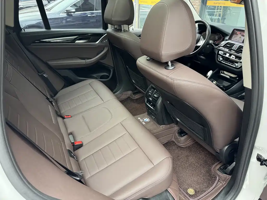 BMW X3 — миниатюра 19