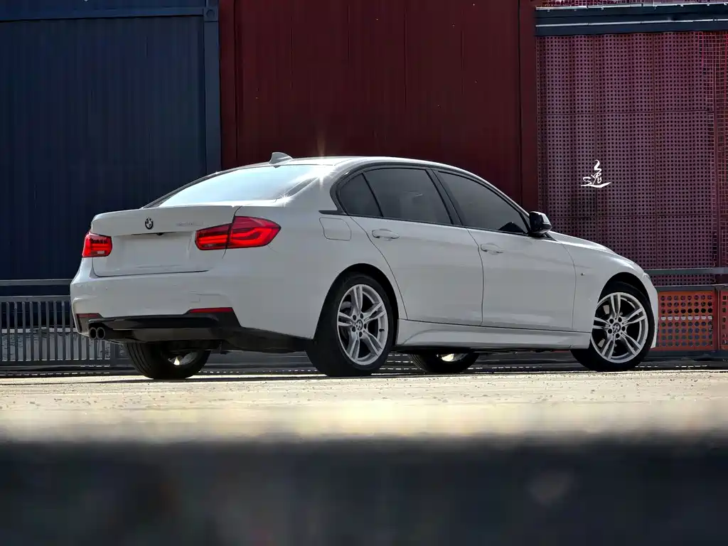 BMW 3 Series — миниатюра 3