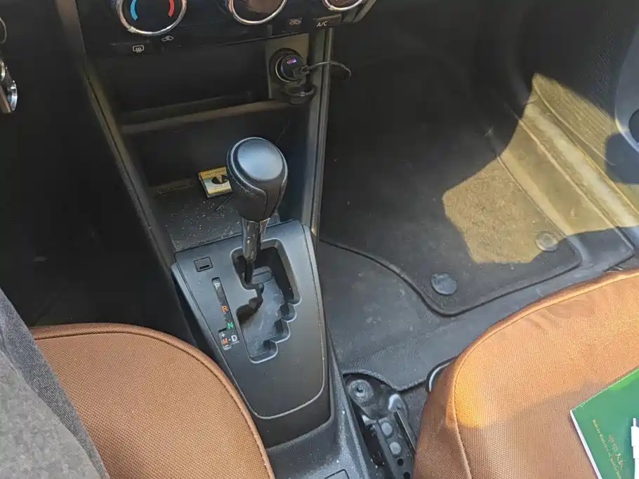 Toyota Yaris L — миниатюра 16