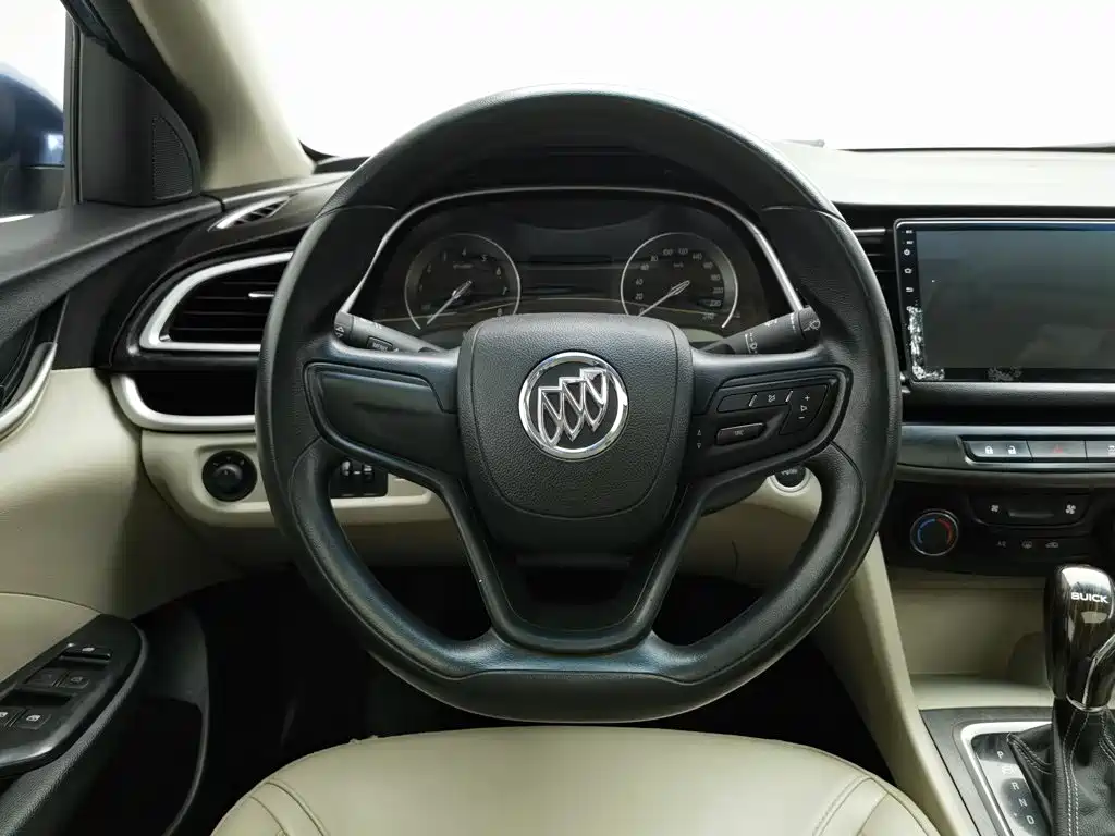 Buick Excelle — миниатюра 11