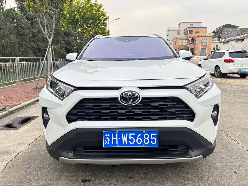 TOYOTA RAV4 RONGFANG