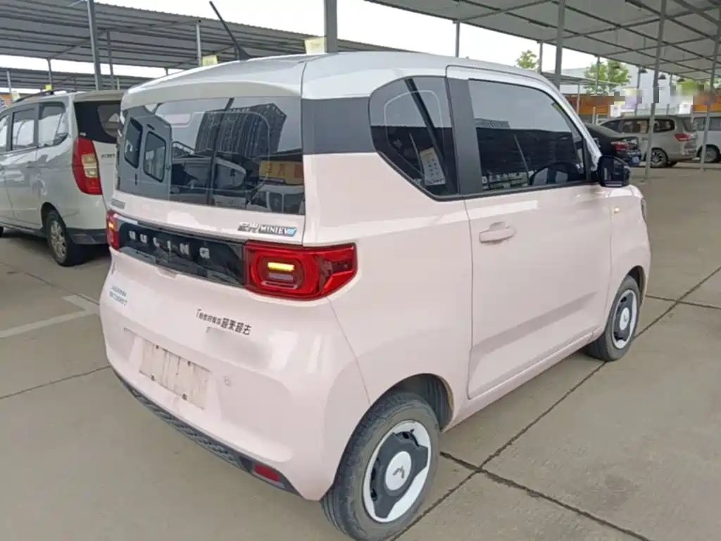 Wuling MINIEV — миниатюра 7