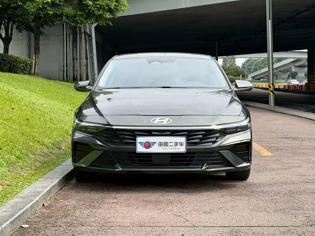 Hyundai Elantra — миниатюра 2