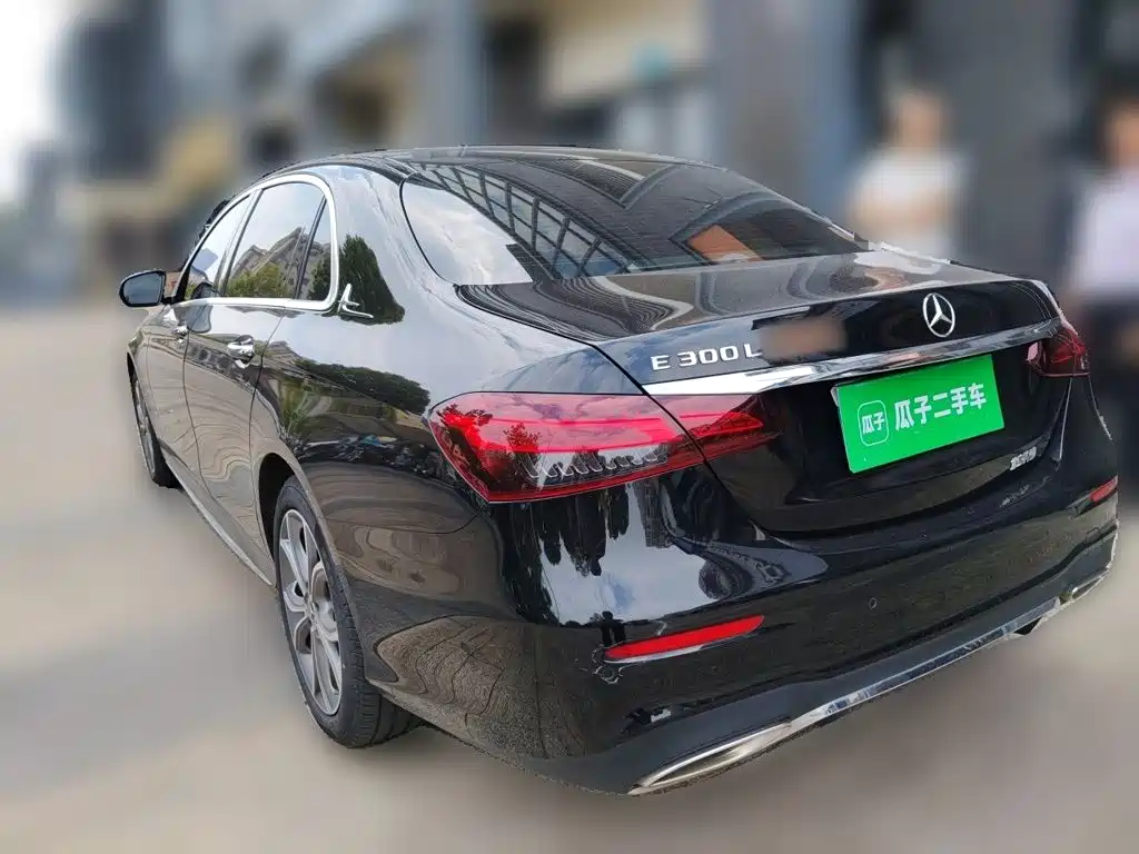 Mercedes-Benz E-Class — миниатюра 25