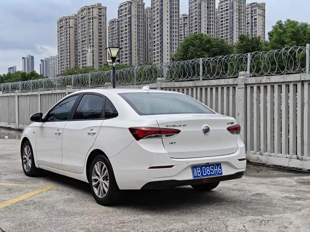Buick Excelle — миниатюра 5