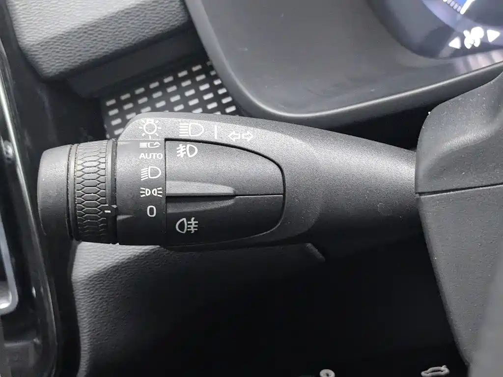 Volvo XC40 — миниатюра 21