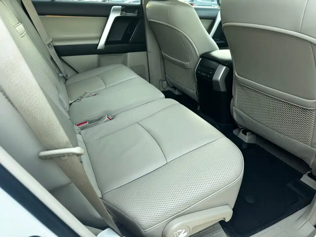 Toyota Prado — миниатюра 15