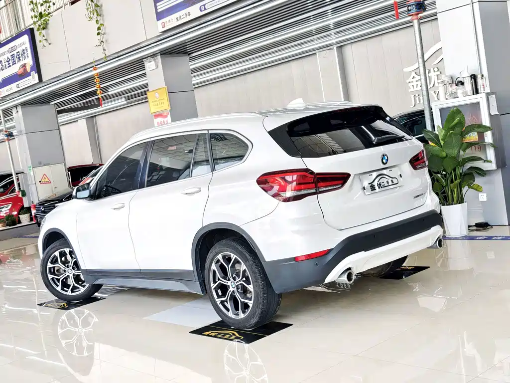BMW X1 — миниатюра 3