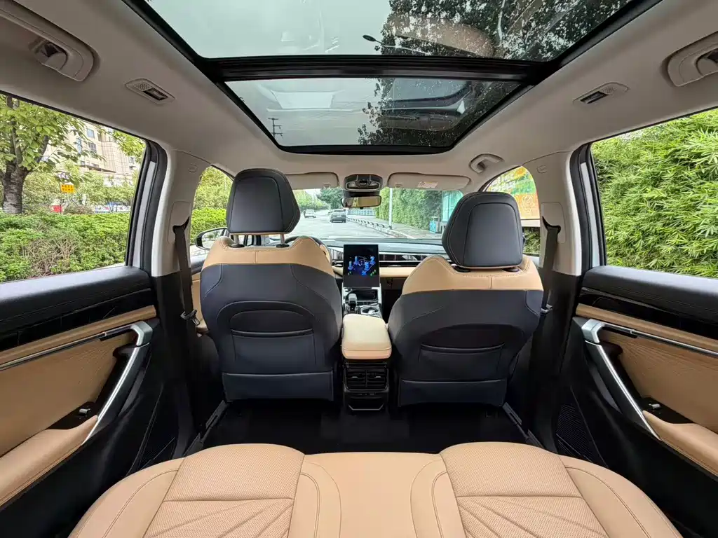 Geely Boyue L — миниатюра 22