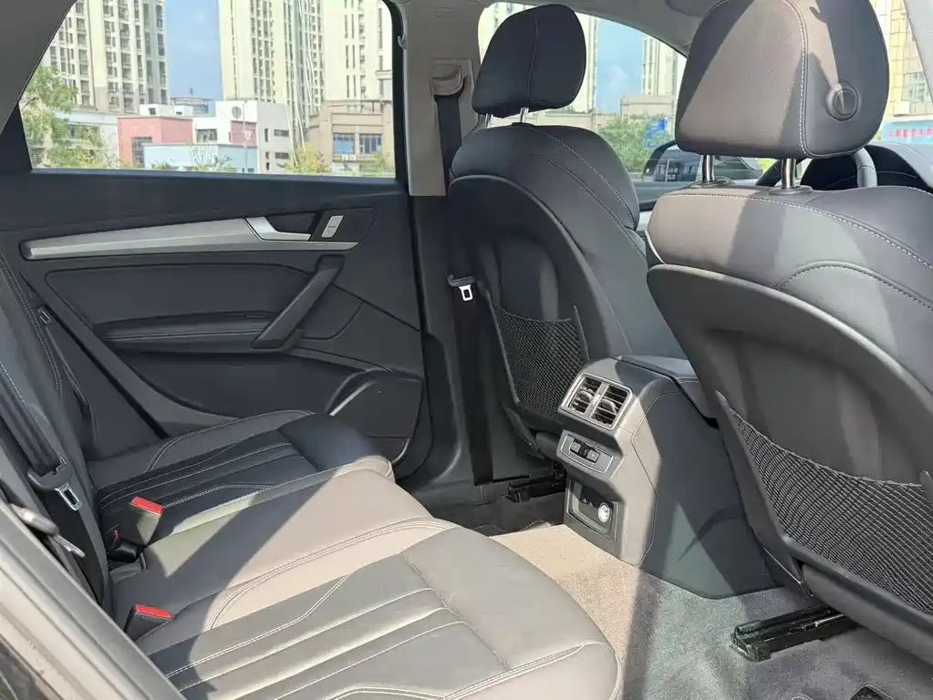 Audi Q5L — миниатюра 6