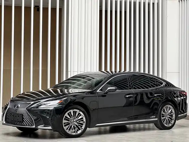 LEXUS LS 2019
