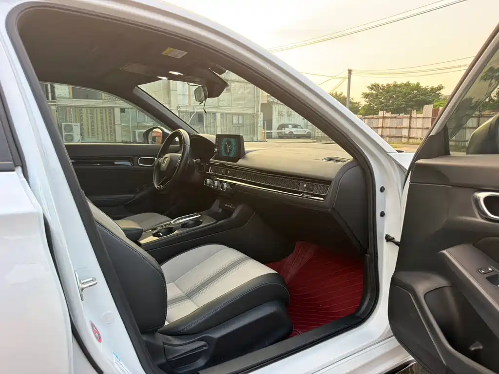 Honda Civic — миниатюра 7
