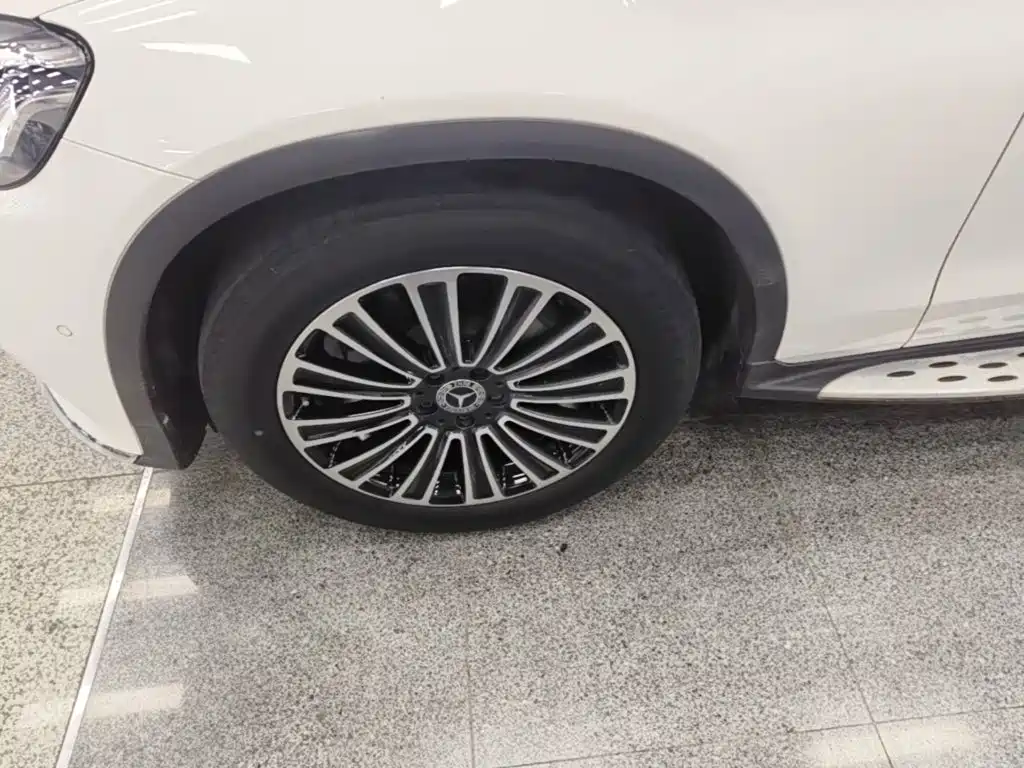 Mercedes-Benz GLC — миниатюра 23