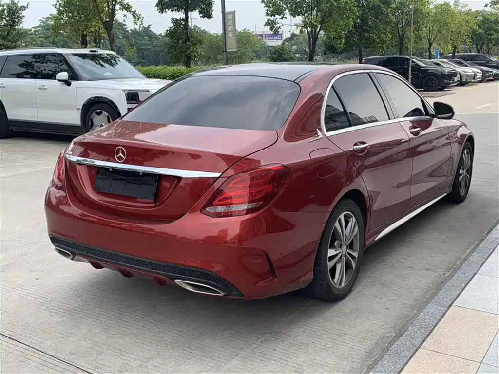 Mercedes-Benz C-Class — миниатюра 8