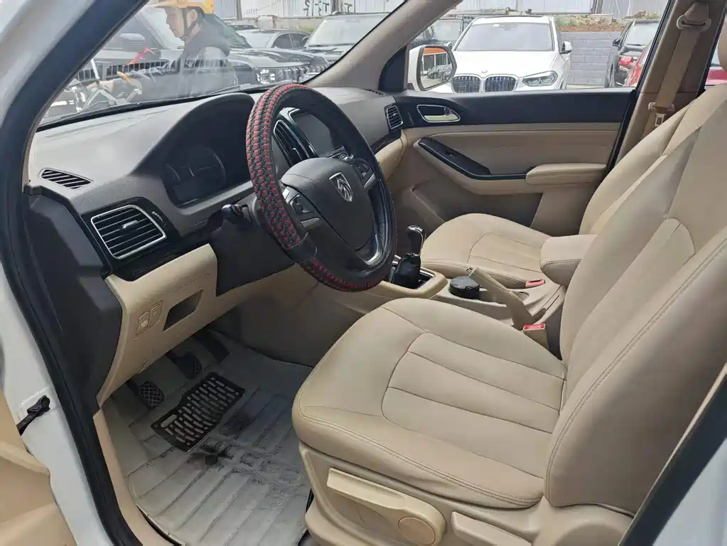 Baojun 730 — миниатюра 2