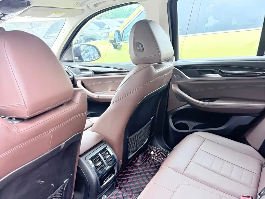 BMW X3 — миниатюра 8