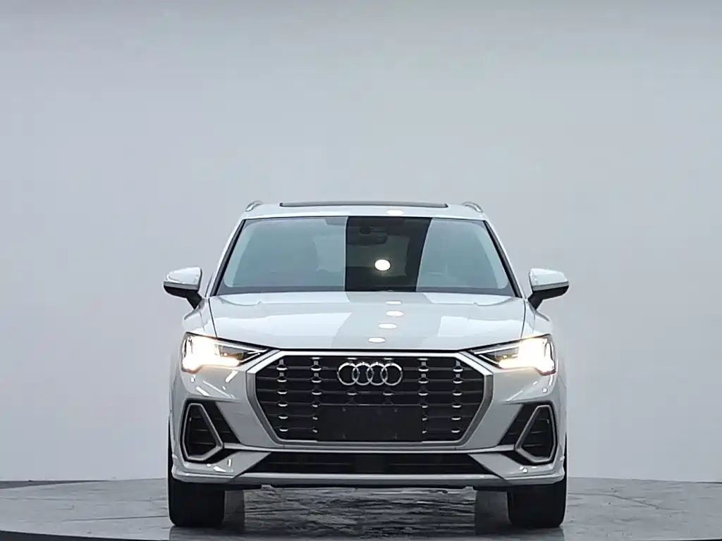 Audi Q3 — миниатюра 2